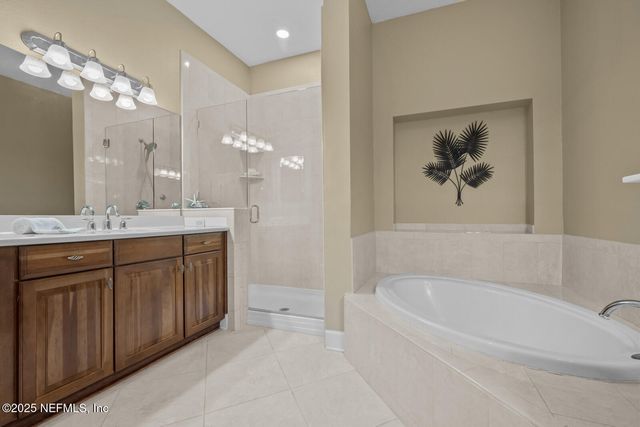 13846 ATLANTIC Boulevard 806, Jacksonville, FL 32225