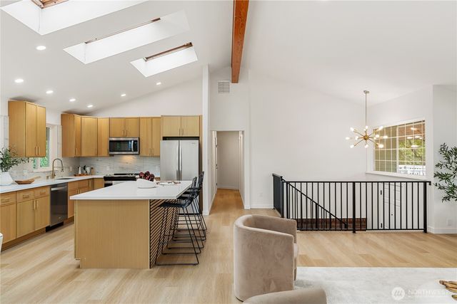 13430 Kenwanda Dr, Snohomish, WA 98296