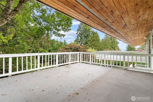 13430 Kenwanda Dr, Snohomish, WA 98296