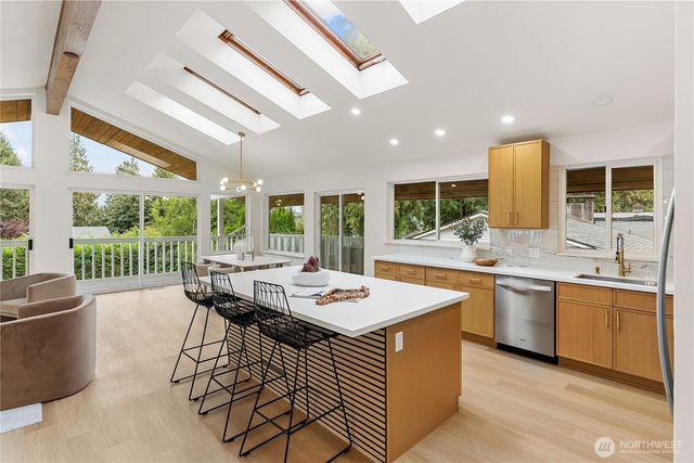 13430 Kenwanda Dr, Snohomish, WA 98296