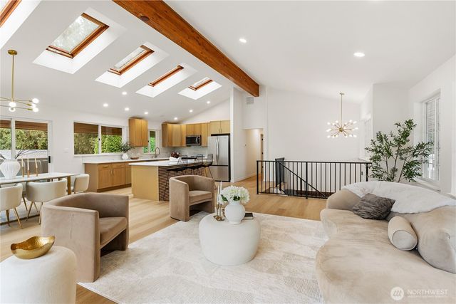 13430 Kenwanda Dr, Snohomish, WA 98296