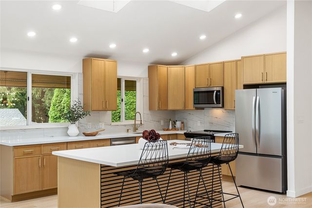 13430 Kenwanda Dr, Snohomish, WA 98296