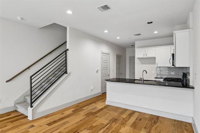 2101 Town Centre DR 1906, Round Rock, TX 78664