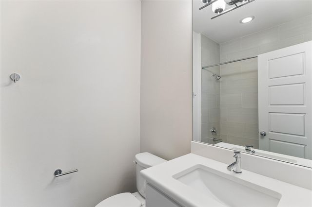 2101 Town Centre DR 1906, Round Rock, TX 78664