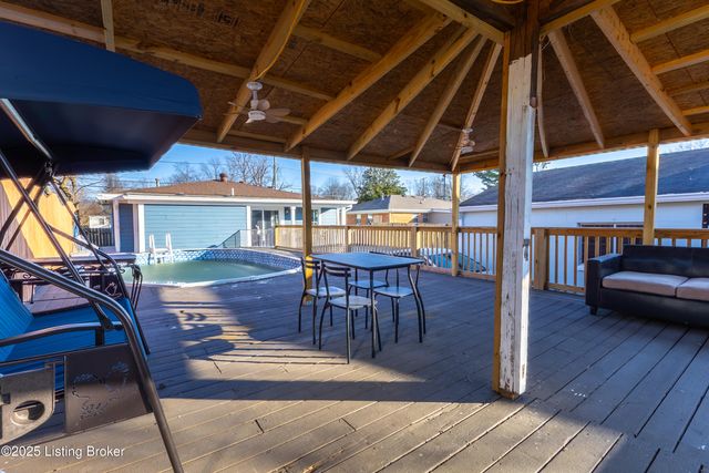 8606 Blue Lick Rd, Louisville, KY 40219