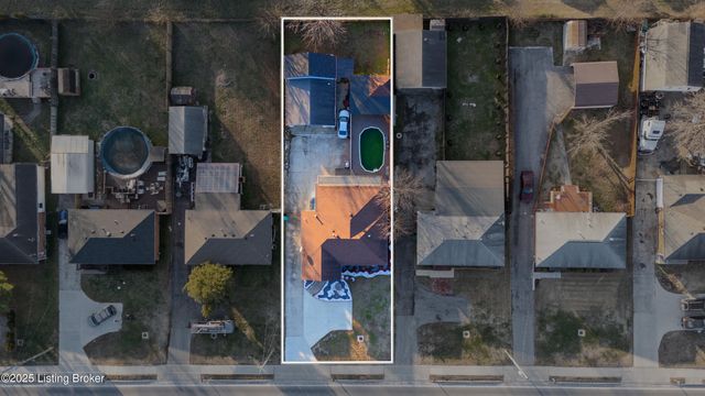 8606 Blue Lick Rd, Louisville, KY 40219