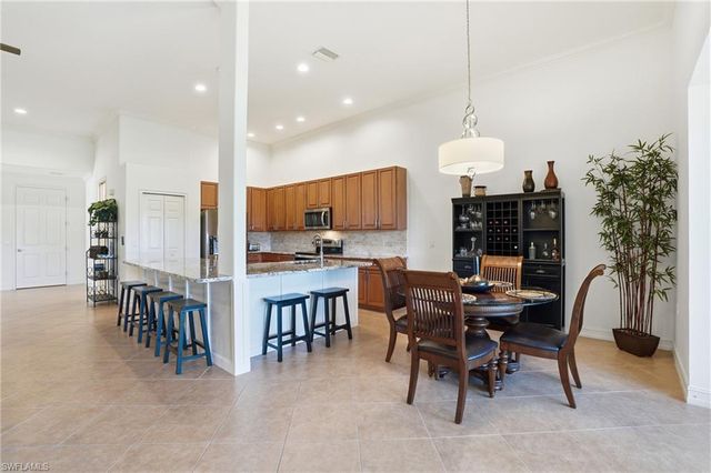 9340 Triana TER # 4, Fort Myers, FL 33912