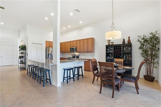 9340 Triana TER # 4, Fort Myers, FL 33912