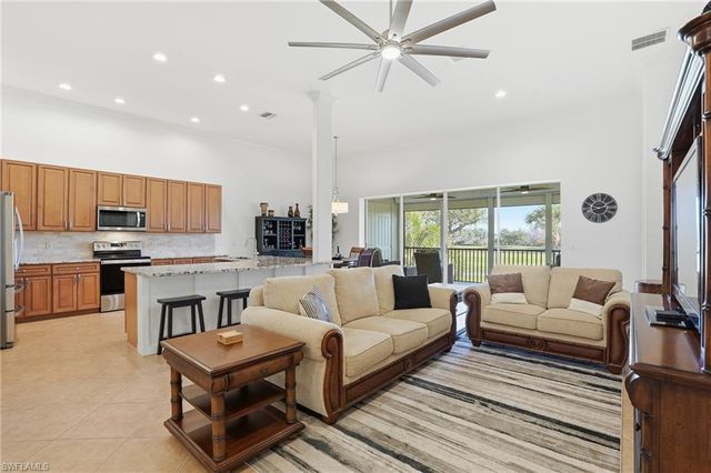 9340 Triana TER # 4, Fort Myers, FL 33912