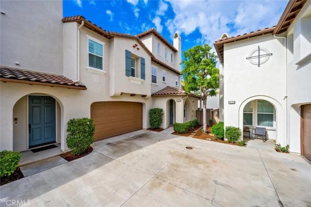 18785 Roxbury Lane, Huntington Beach, CA 92648