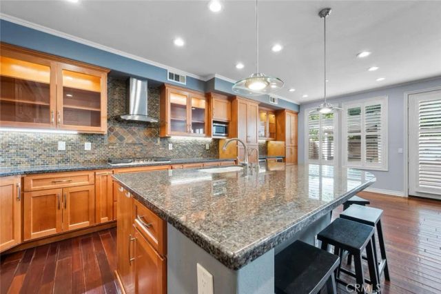 18785 Roxbury Lane, Huntington Beach, CA 92648