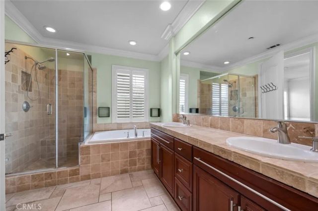 18785 Roxbury Lane, Huntington Beach, CA 92648