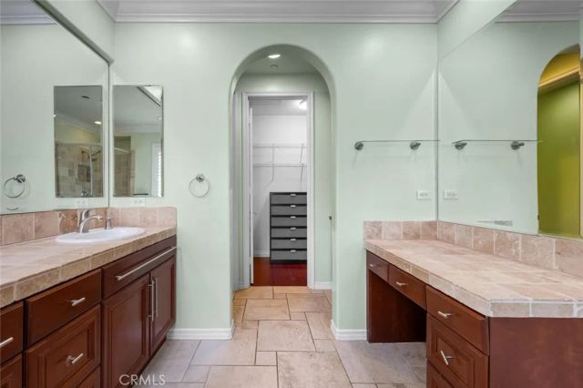 18785 Roxbury Lane, Huntington Beach, CA 92648