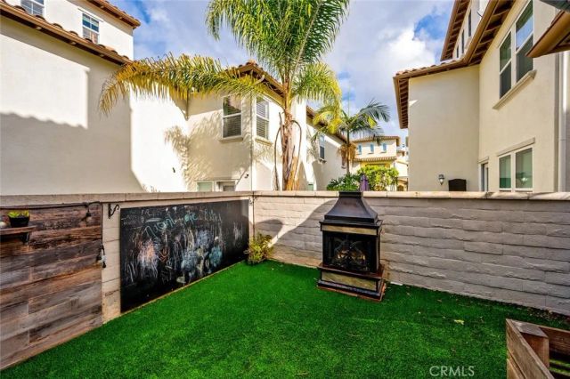 18785 Roxbury Lane, Huntington Beach, CA 92648