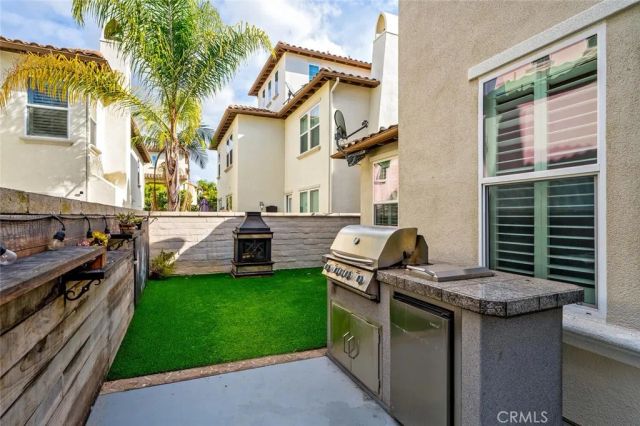 18785 Roxbury Lane, Huntington Beach, CA 92648