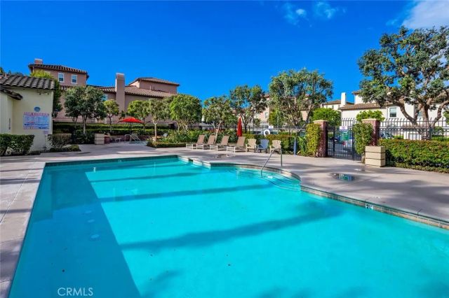 18785 Roxbury Lane, Huntington Beach, CA 92648