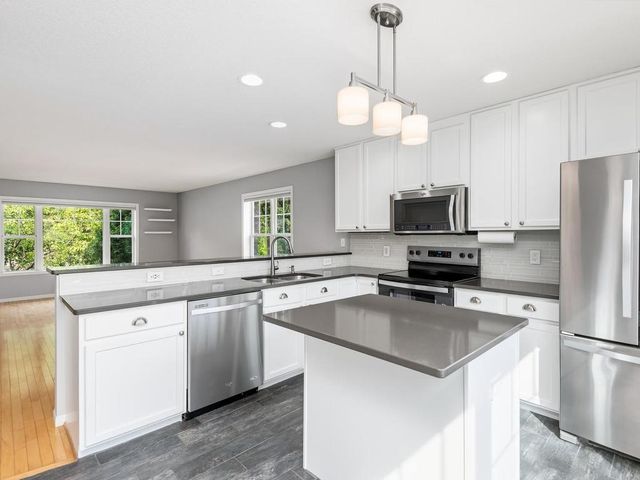 1811 3rd Street NE, Minneapolis, MN 55418