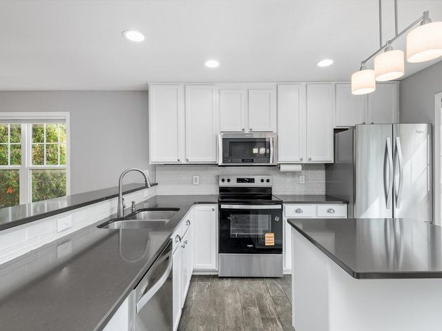 1811 3rd Street NE, Minneapolis, MN 55418