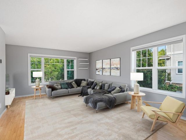 1811 3rd Street NE, Minneapolis, MN 55418