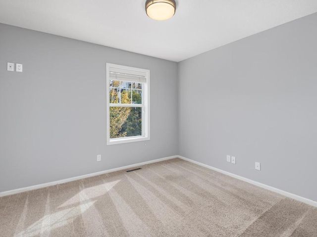 1811 3rd Street NE, Minneapolis, MN 55418