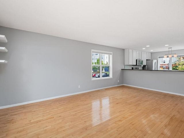 1811 3rd Street NE, Minneapolis, MN 55418