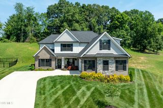 187 Tanners Cove, Johnson City, TN 37615