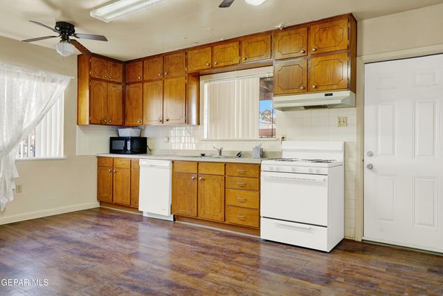 9144 ALAMEDA Avenue, El Paso, TX 79907