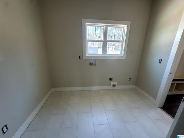 1065 OAK VALLEY DRIVE, Leeds, AL 35094