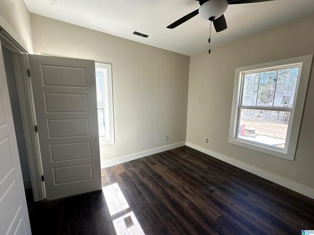 1065 OAK VALLEY DRIVE, Leeds, AL 35094