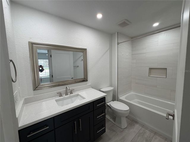 13210 ARBOR ISLE DR 102, Temple Terrace, FL 33637