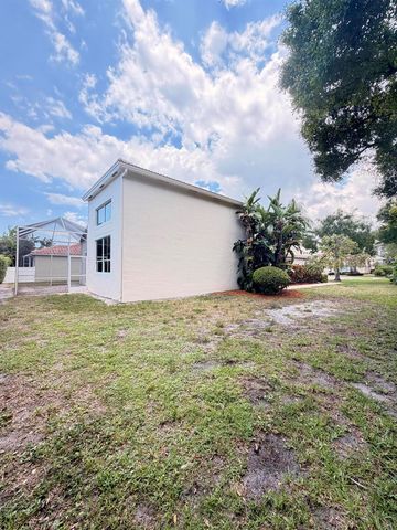 23426 Alzira Circle, Boca Raton, FL 33433