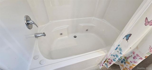 525-B26 Riverleigh Avenue B26, Riverhead, NY 11901