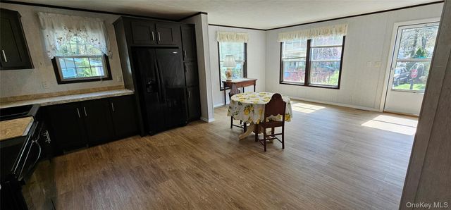 525-B26 Riverleigh Avenue B26, Riverhead, NY 11901
