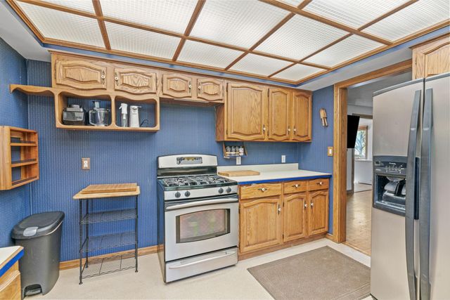 5510 James Avenue N, Brooklyn Center, MN 55430