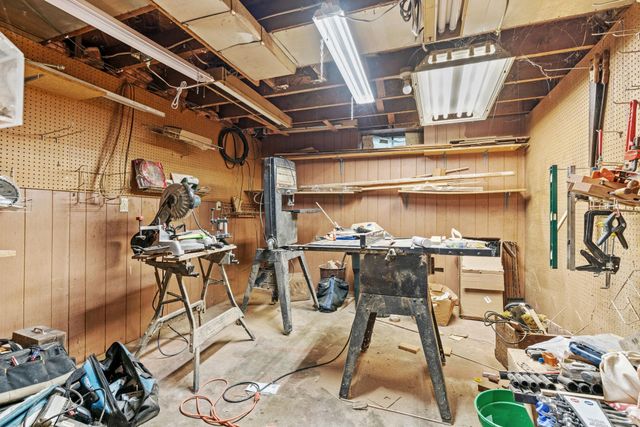 5510 James Avenue N, Brooklyn Center, MN 55430