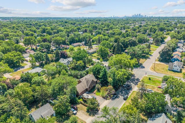 5510 James Avenue N, Brooklyn Center, MN 55430