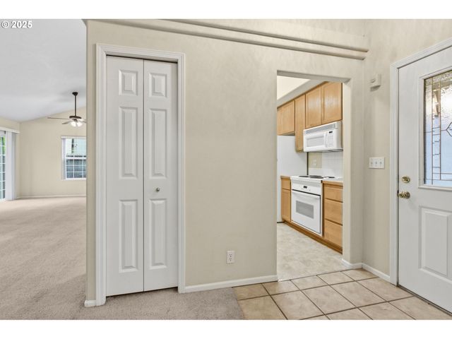 811 VIRGIL Ave, Eugene, OR 97404