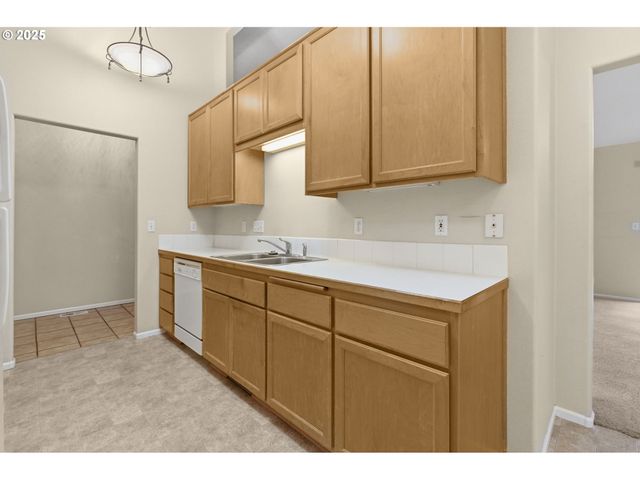 811 VIRGIL Ave, Eugene, OR 97404