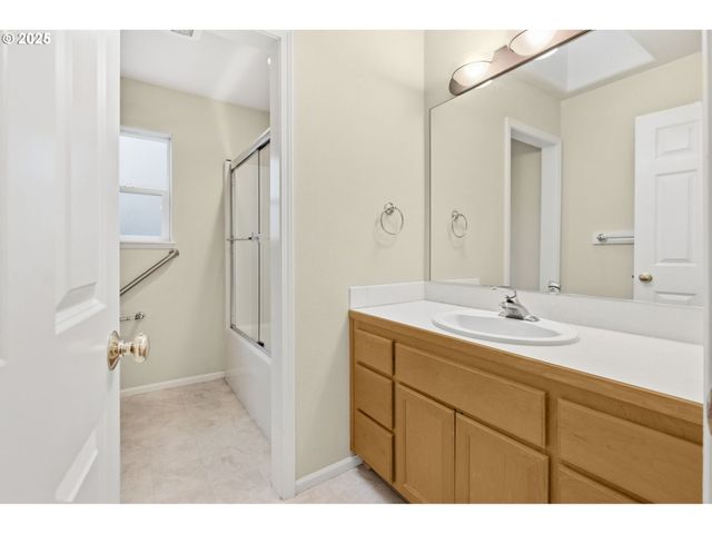 811 VIRGIL Ave, Eugene, OR 97404