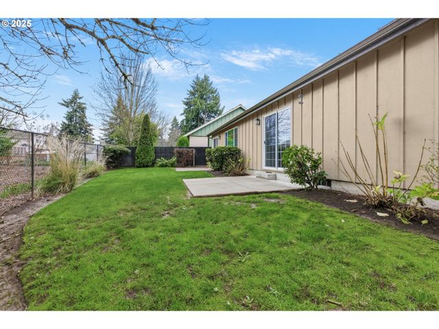 811 VIRGIL Ave, Eugene, OR 97404