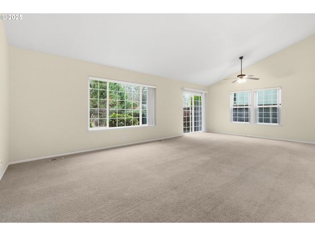 811 VIRGIL Ave, Eugene, OR 97404