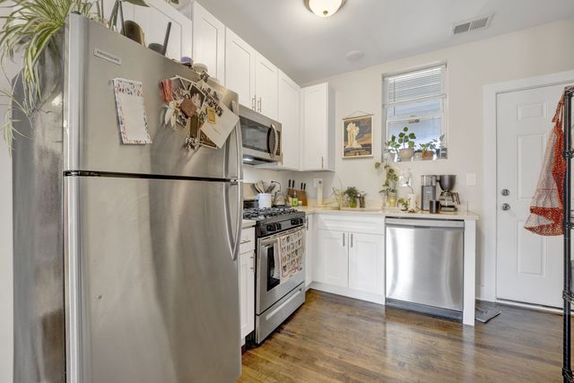 2442 N Kilbourn Avenue 2, Chicago, IL 60639