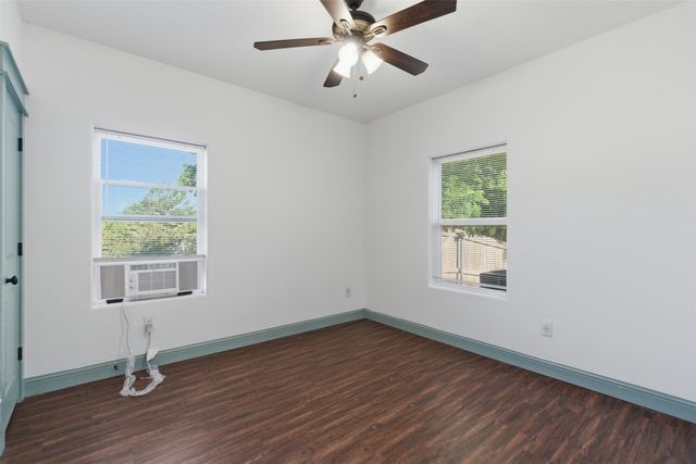 1731 W Elm Street, Denison, TX 75020