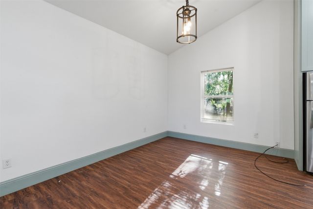 1731 W Elm Street, Denison, TX 75020