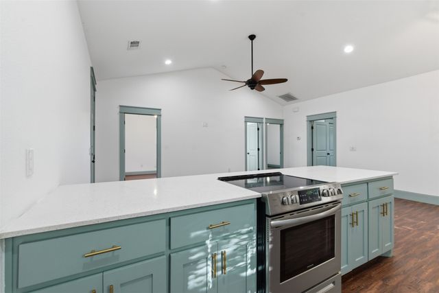 1731 W Elm Street, Denison, TX 75020