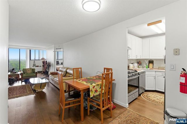 235 Prospect Avenue 10H, Hackensack, NJ 07601