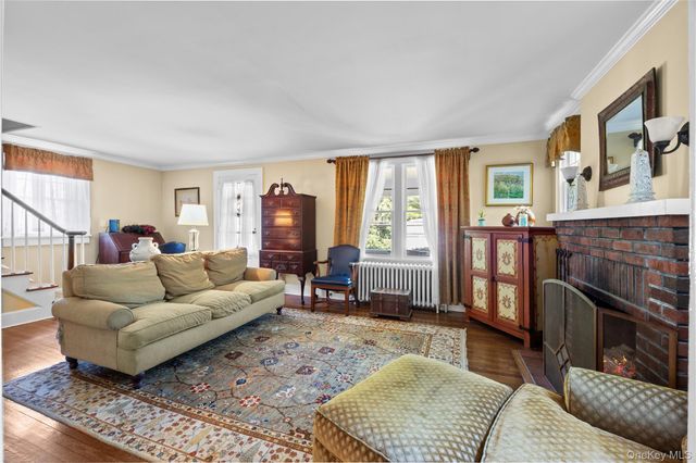 217 Soundview Road, Huntington, NY 11743