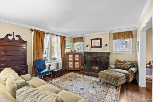 217 Soundview Road, Huntington, NY 11743