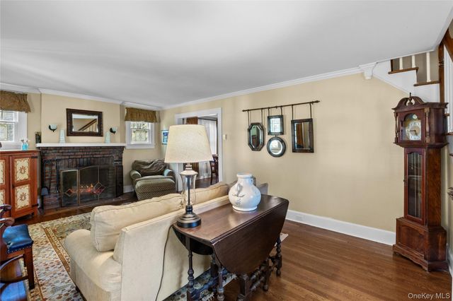 217 Soundview Road, Huntington, NY 11743