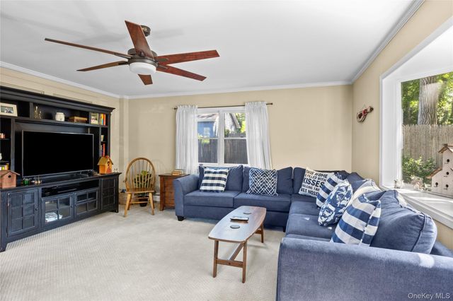 217 Soundview Road, Huntington, NY 11743